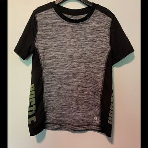 Little Boy’s Xersion Quick-Dri Shirt Sz XS 6/7